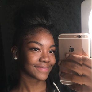 Meet your Posher, Brittney